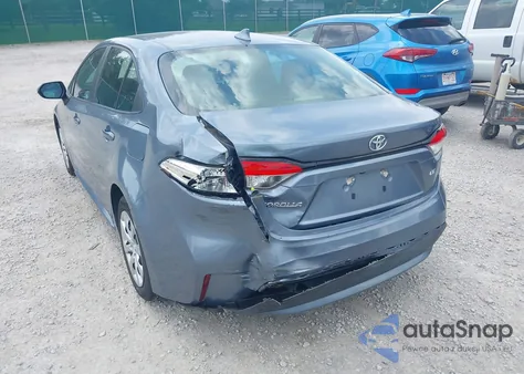 2021 Toyota Corolla Le z USA, uszkodzony, nr VIN 5YFEPMAEXMP180277